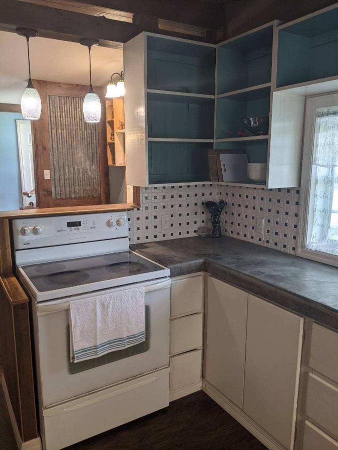 Bunkhouse Farm Stay Fort White Esterno foto