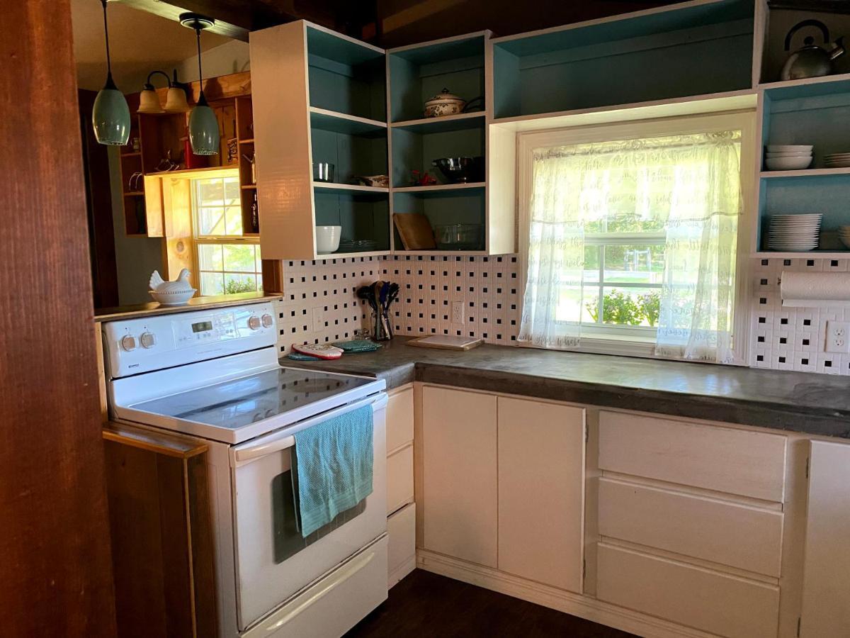 Bunkhouse Farm Stay Fort White Esterno foto