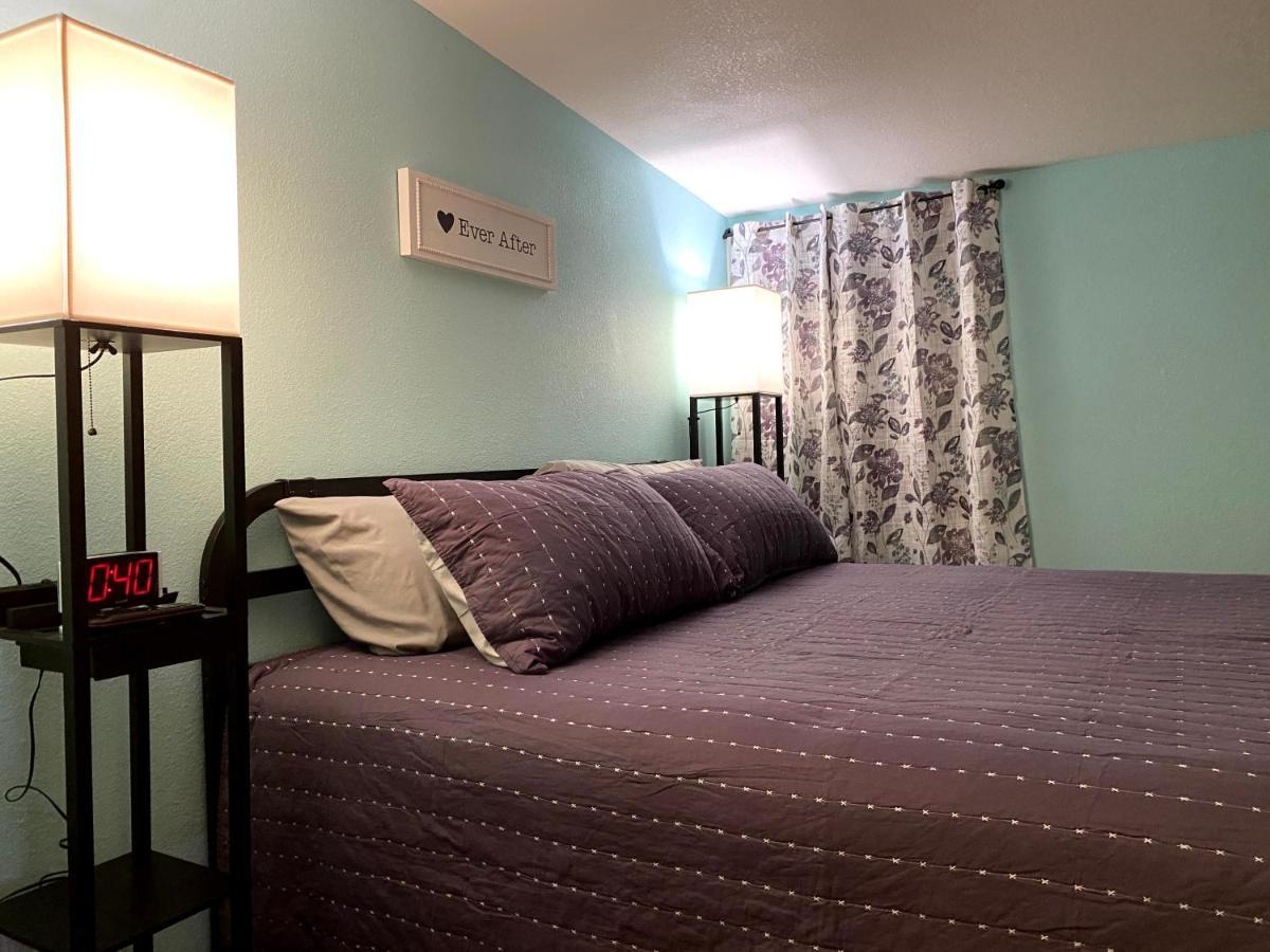 Bunkhouse Farm Stay Fort White Esterno foto