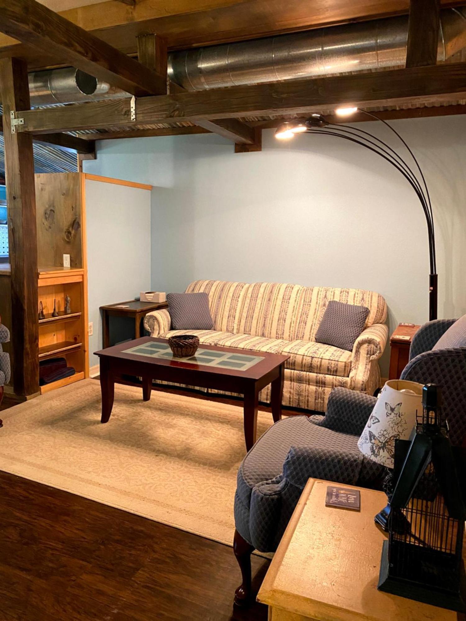 Bunkhouse Farm Stay Fort White Esterno foto